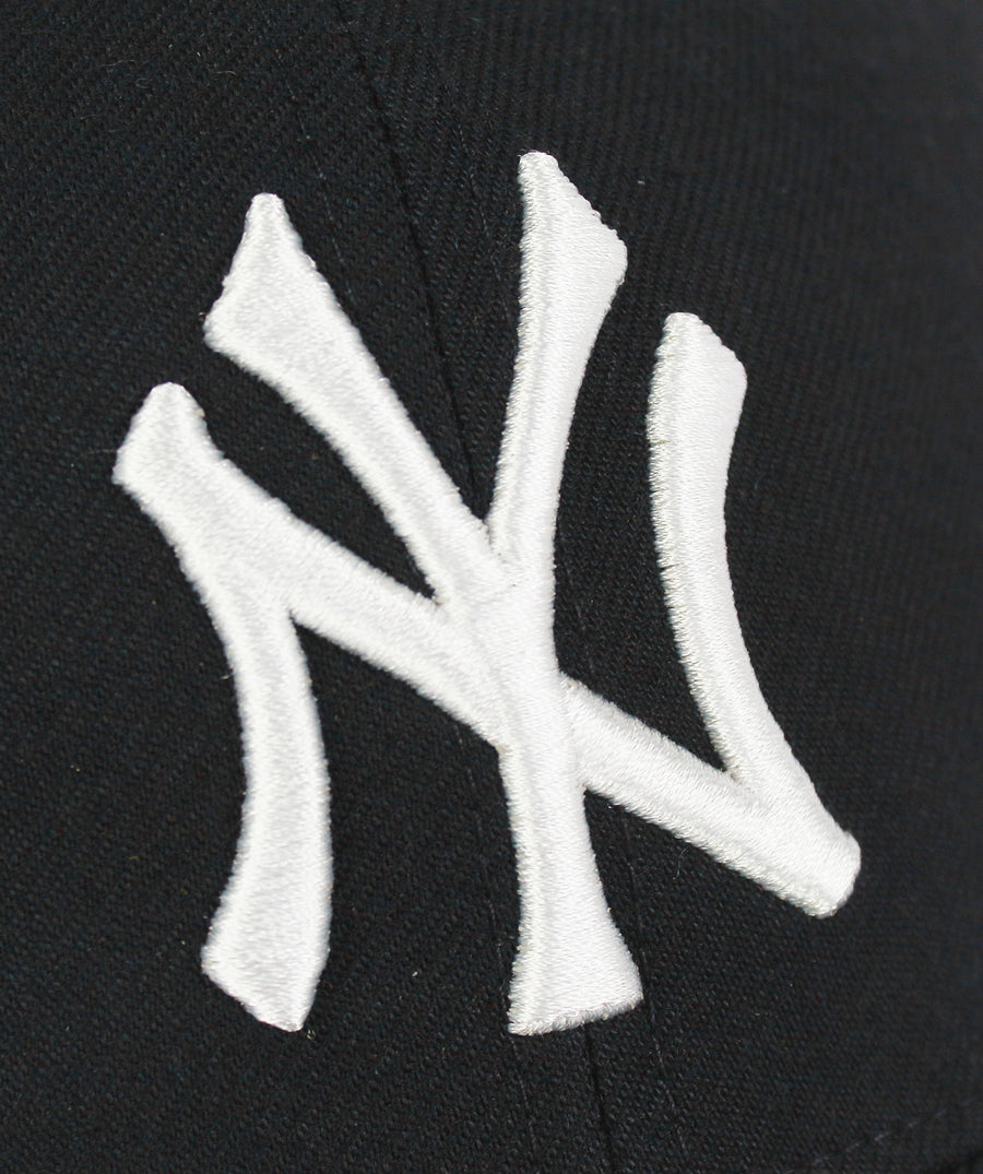 47 MLB New York Yankees MVP Snapback Cap F11B-MVPSP17WBP-NY