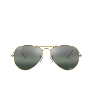 RAY-BAN Aviator Classic RB3025-9196G6– Iconic aviator sunglasses with a sleek gold metal frame and classic green lenses, offering timeless style and UV protection.
