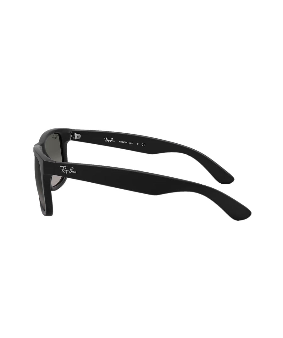 RAY-BAN Justin Classic RB4165-601/8G – Trendy sunglasses with a rubberized frame and gradient grey lenses, offering a bold look with comfort and UV protection
