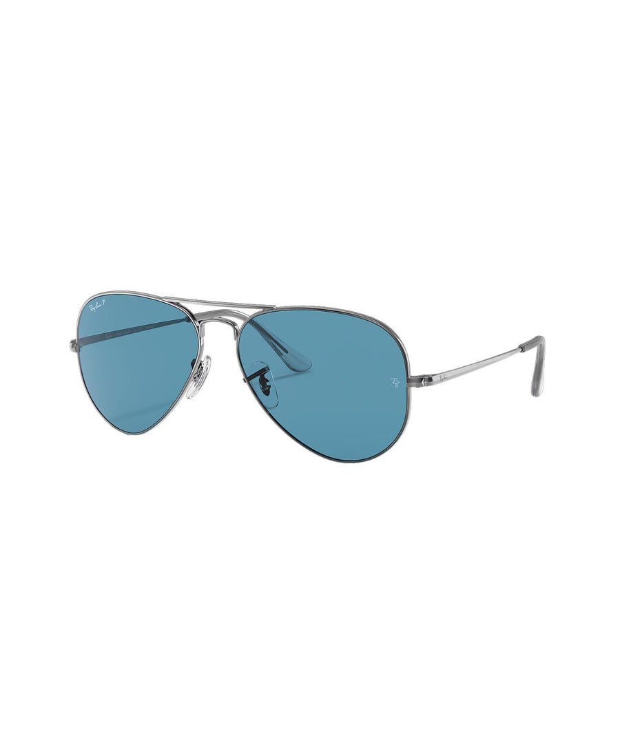 RAY-BAN RB3689 Aviator Classic RB3689-004/S2 – Timeless aviator sunglasses with a gold metal frame and green lenses, offering iconic style and reliable UV protection