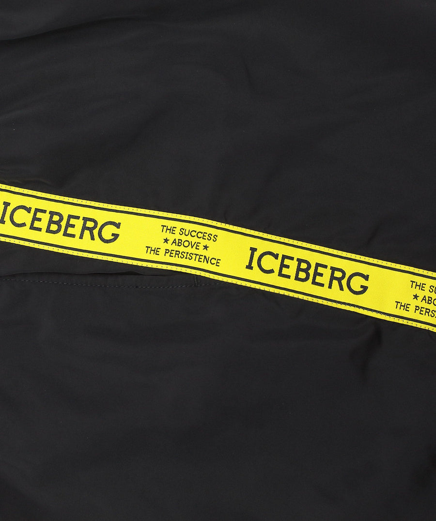 ICEBERG Tape Medium Boardshort ICE25MBS01 – Stylish boardshorts featuring signature tape detailing, quick-dry fabric, and a comfortable medium-length fit