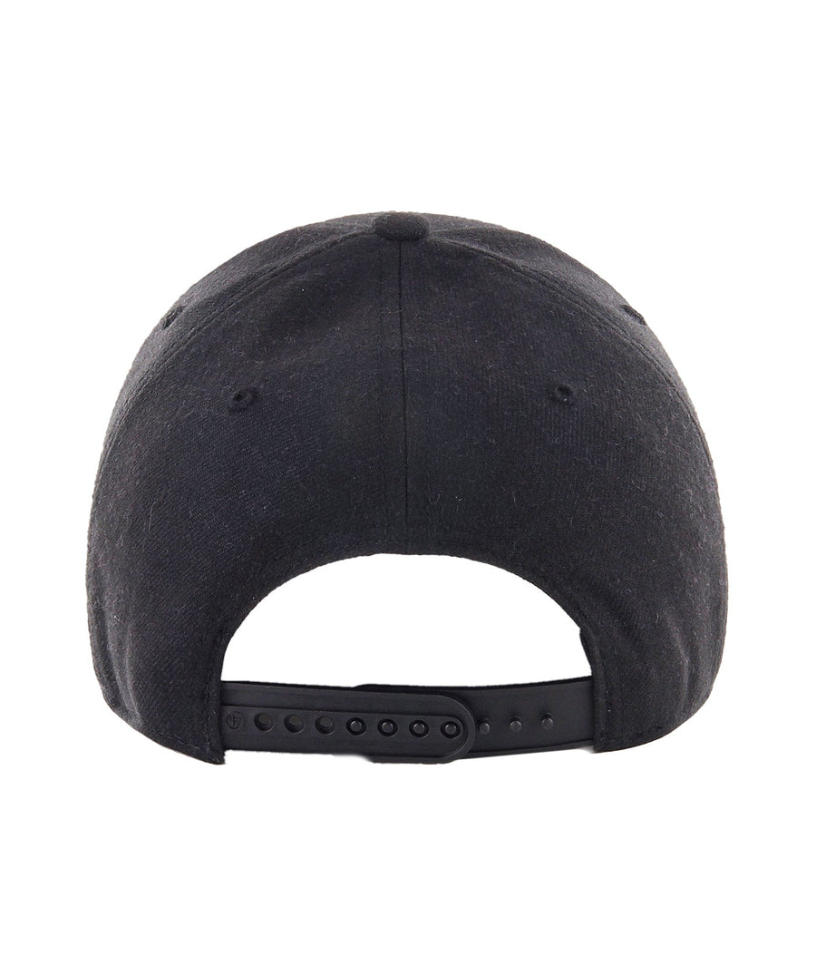 Rep your team with the ’47 MLB New York Yankees MVP Snapback Cap F11B-MVPSP17WBP-BKC — adjustable, comfortable, and perfect for everyday sporty street style.