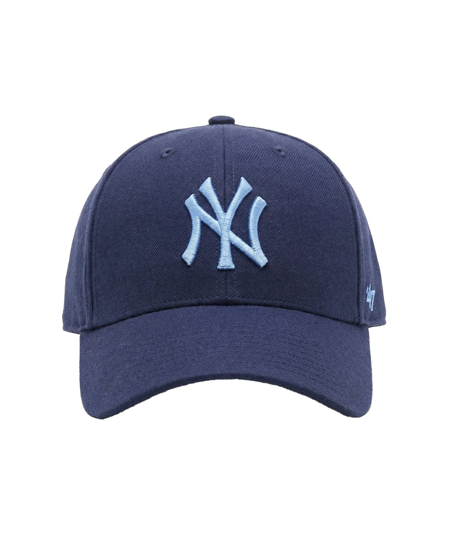 Turn heads with the ’47 MLB New York Yankees MVP Snapback Cap F11B-MVPSP17WBP-LNK — adjustable, comfortable, and perfect for bold, sporty everyday looks.