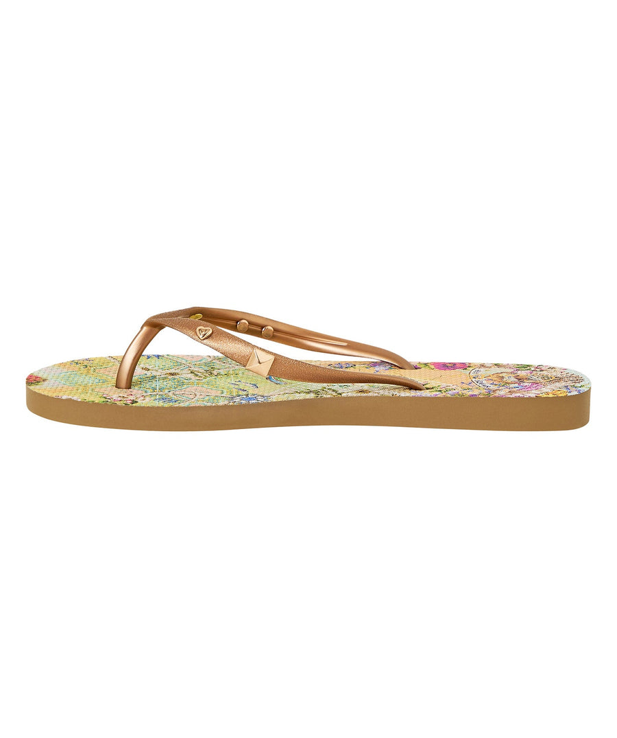 Dive into beachside elegance with the CAMILLA Just Coasting Thong 0035856, showcasing ocean-inspired prints, luxe comfort, and a flattering minimalist design.