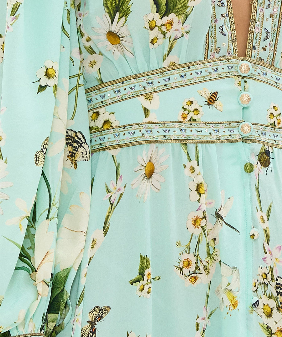 Embrace effortless elegance in the CAMILLA Floral Freefall Long Dress 00037819 – a flowy, floral masterpiece perfect for resort escapes and summer soirées.