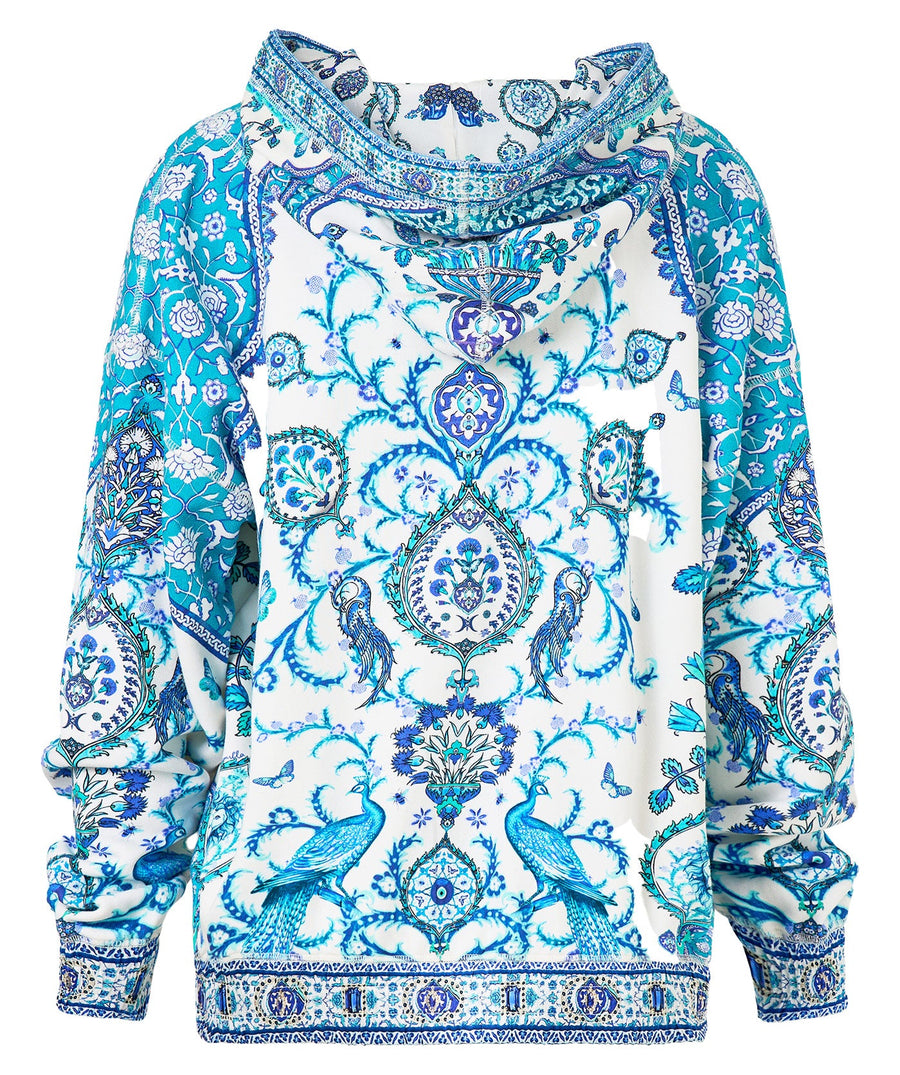 The CAMILLA Isnik Lullaby Tracksuit 00039563/00037333 blends comfort and style with bold prints, relaxed fit, and crystal accents—perfect for luxe lounging.
