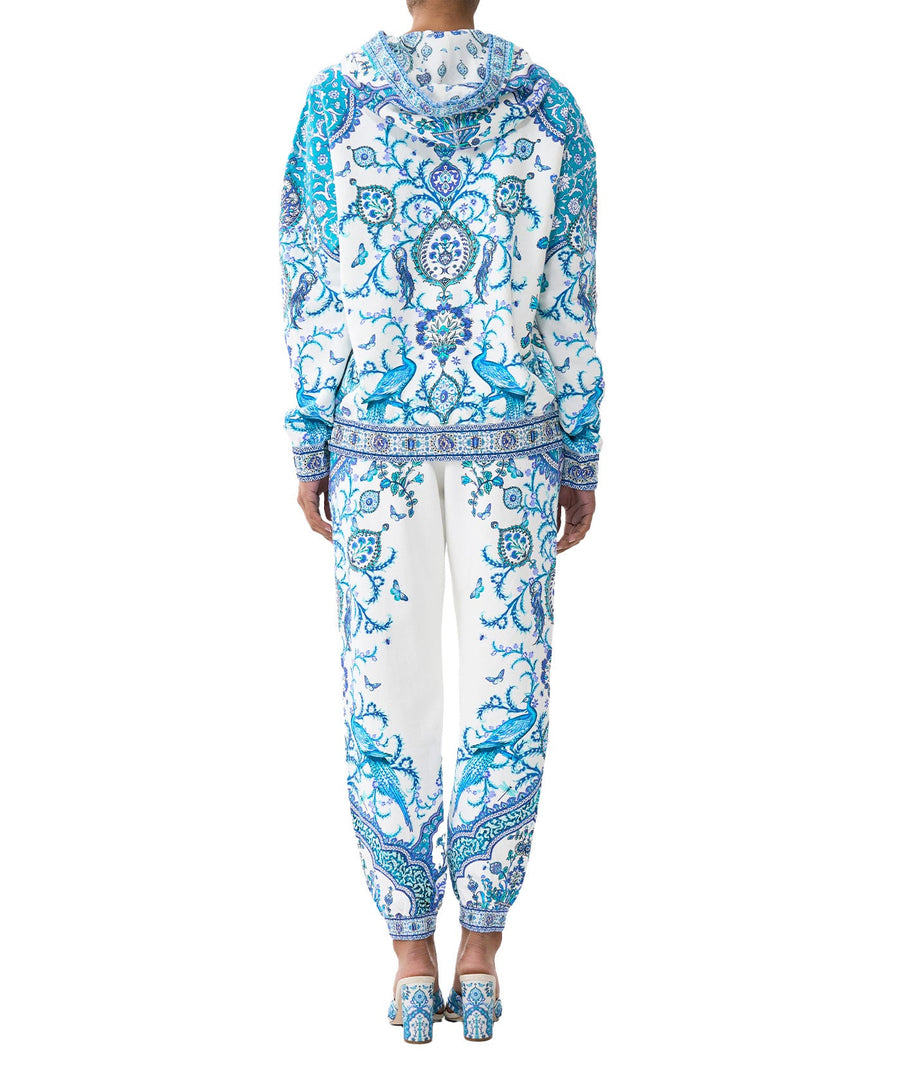 The CAMILLA Isnik Lullaby Tracksuit 00039563/00037333 blends comfort and style with bold prints, relaxed fit, and crystal accents—perfect for luxe lounging.