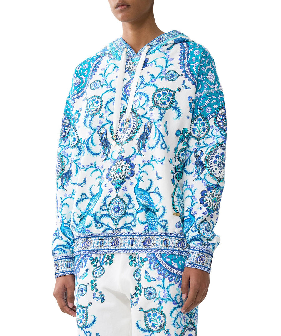 The CAMILLA Isnik Lullaby Tracksuit 00039563/00037333 blends comfort and style with bold prints, relaxed fit, and crystal accents—perfect for luxe lounging.