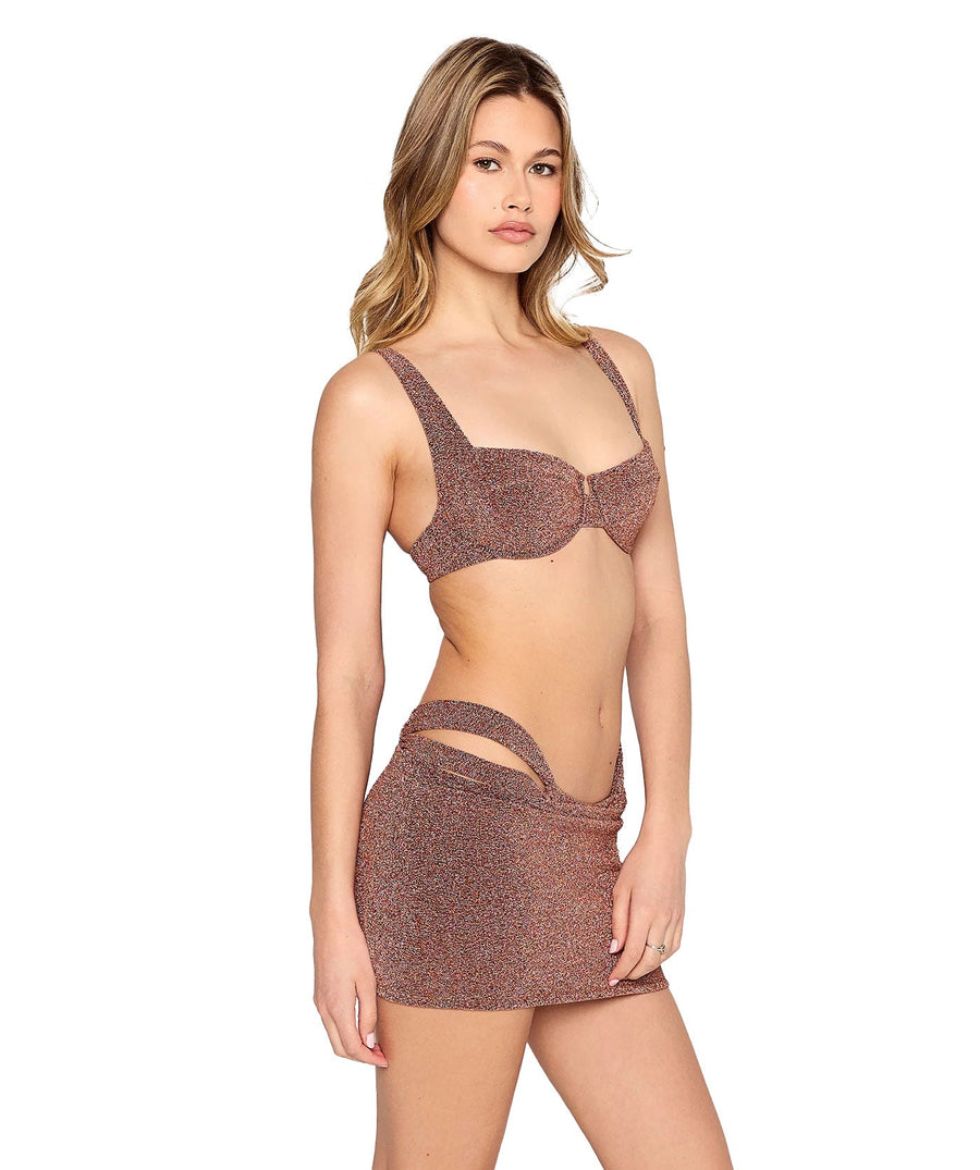 BEACH BUNNY Swimwear Casey Mini Skirt B2586C8 – A stylish mini skirt featuring a sleek, swim-ready design with premium fabric, perfect for layering poolside