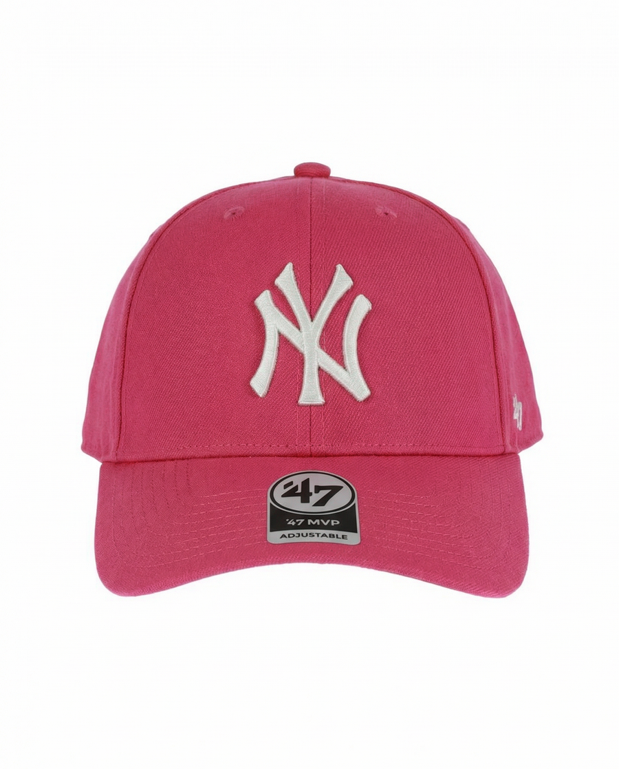 Embroidered Yankees logo with curved brim, 47 side stitch, and adjustable snapback. Durable materials and ventilation holes create a comfy one-size design.