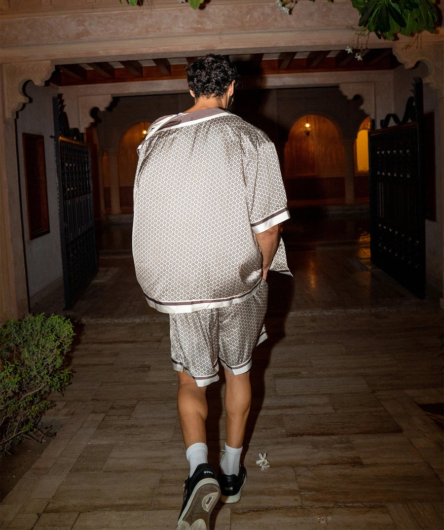 Stay effortlessly cool in the SINK Como Shorts TUSCSHORT — lightweight, versatile, and crafted for easy, everyday comfort from city strolls to beach days.