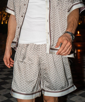 Stay effortlessly cool in the SINK Como Shorts TUSCSHORT — lightweight, versatile, and crafted for easy, everyday comfort from city strolls to beach days.