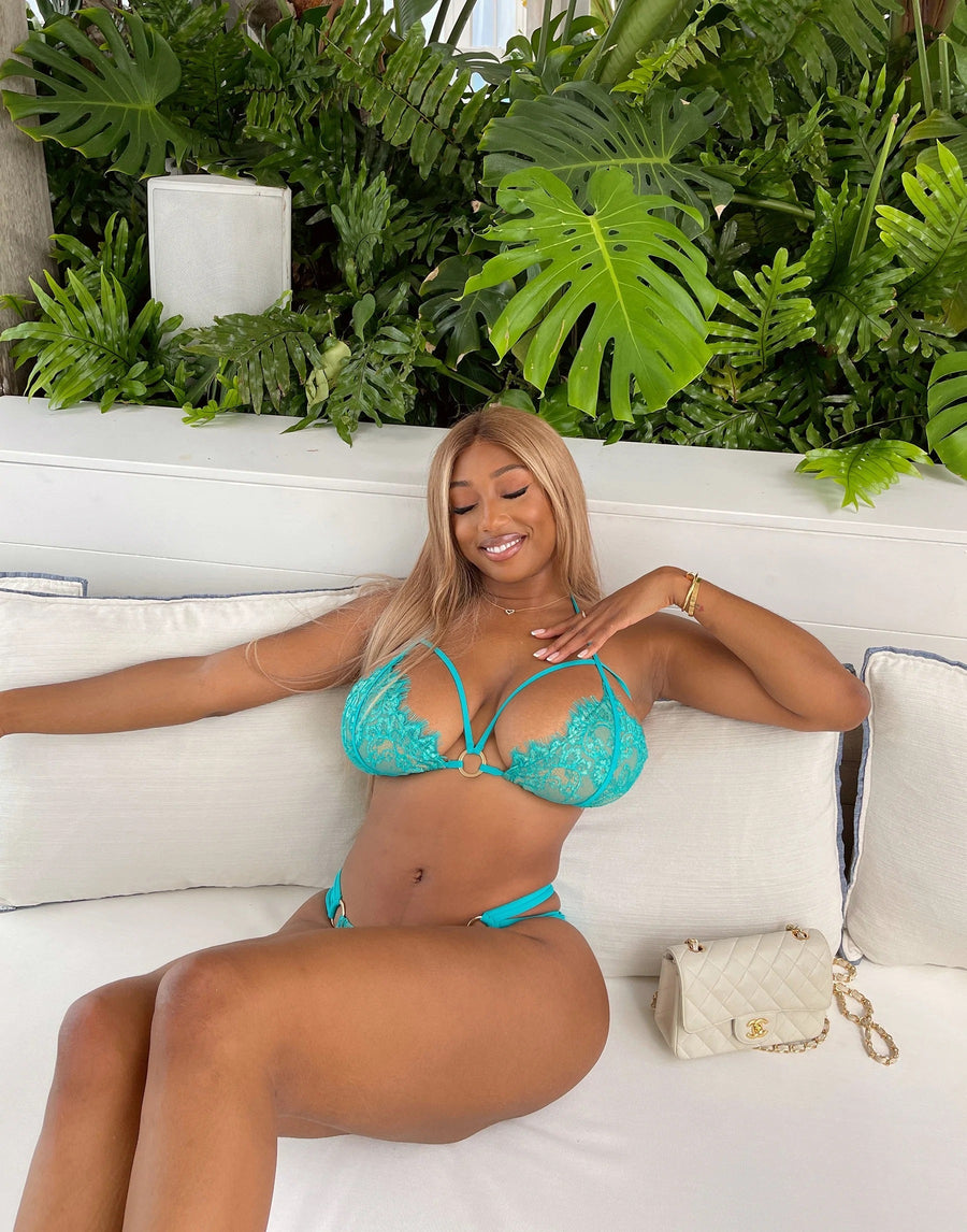 BEACH BUNNY  Gunpowder And Lace Bikini R1507T1B1